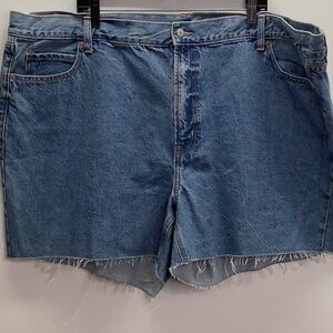 Old Navy Size 26W Plus Size High Rise Slouchy Straight Fringe Jean Shorts. New